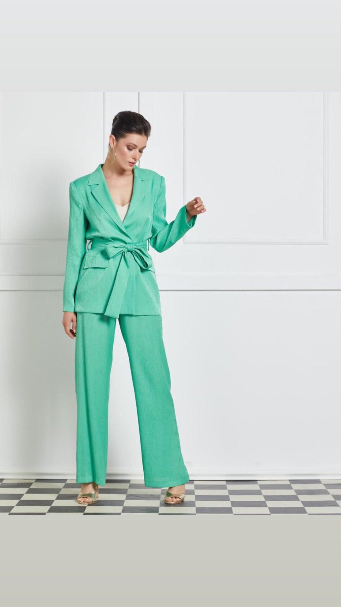 Green suit  - 2