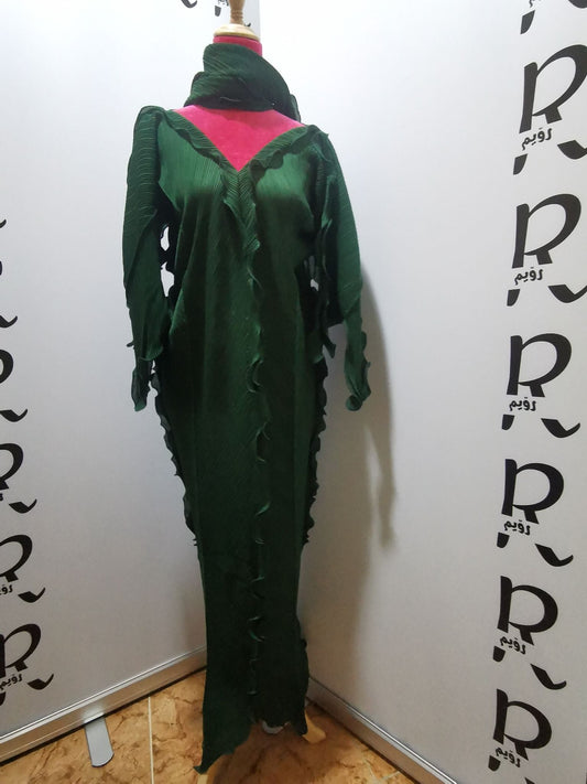 Green ruffle dress with belt - 2