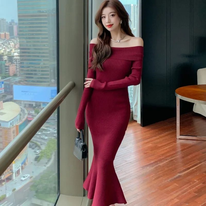 Elegant and classy maroon dress - 1