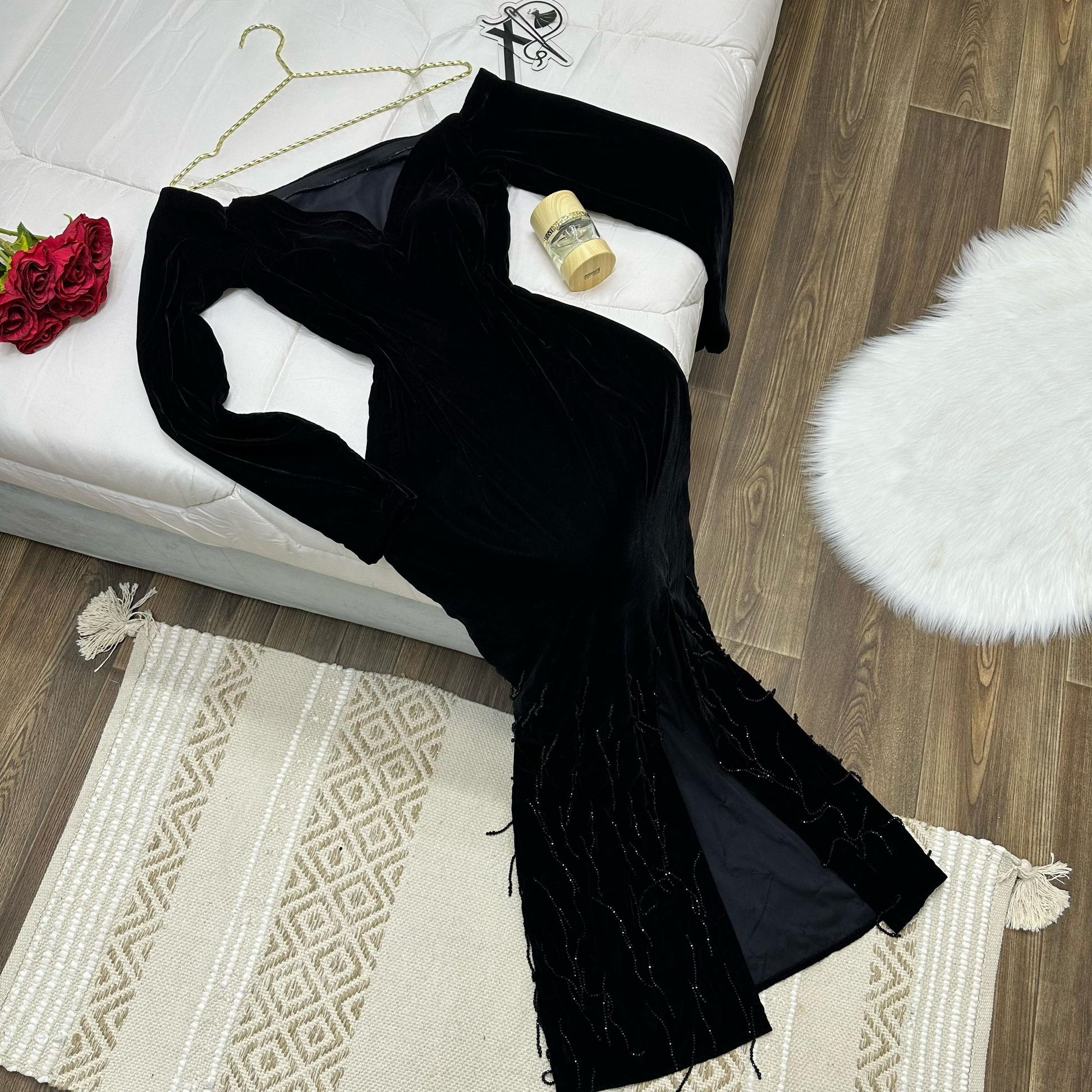 فستان سهرة أسود ناعم - 3