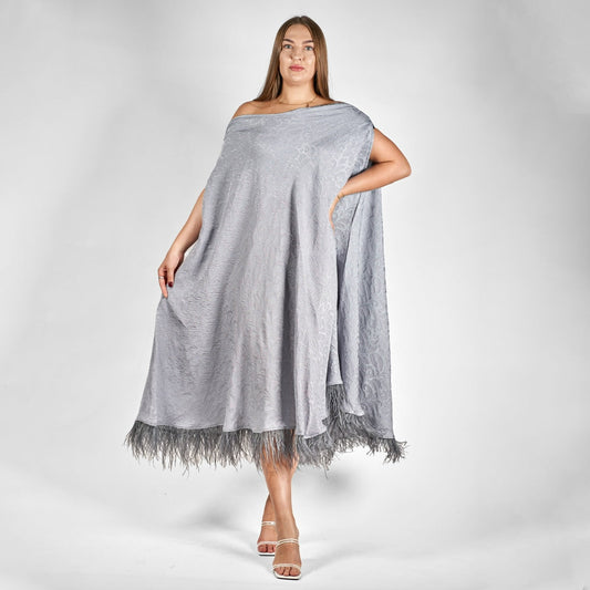 Soft grey dress with feathers - 2